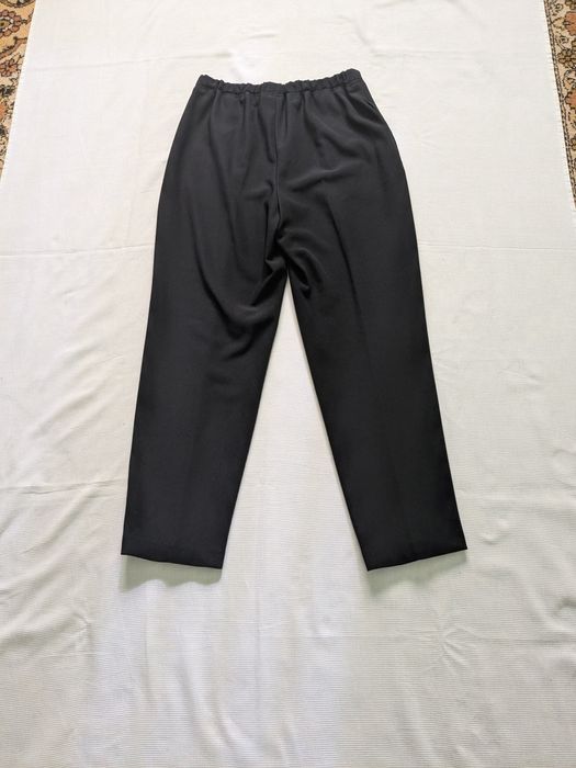 M. Nou. Pantaloni damă.