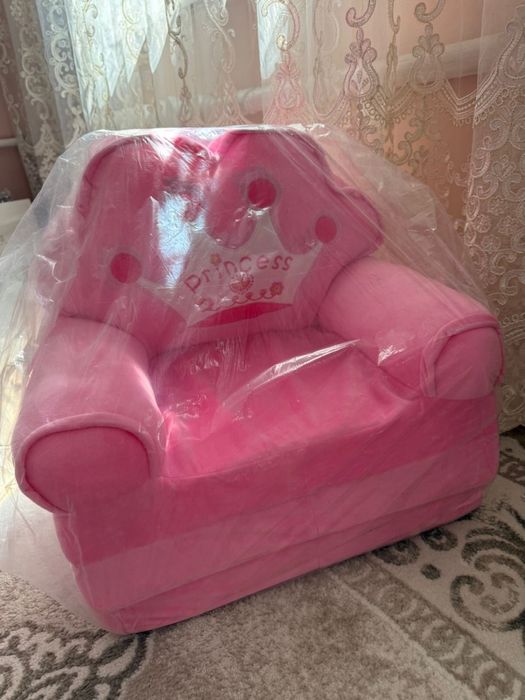 Игрушечное кресло для детей