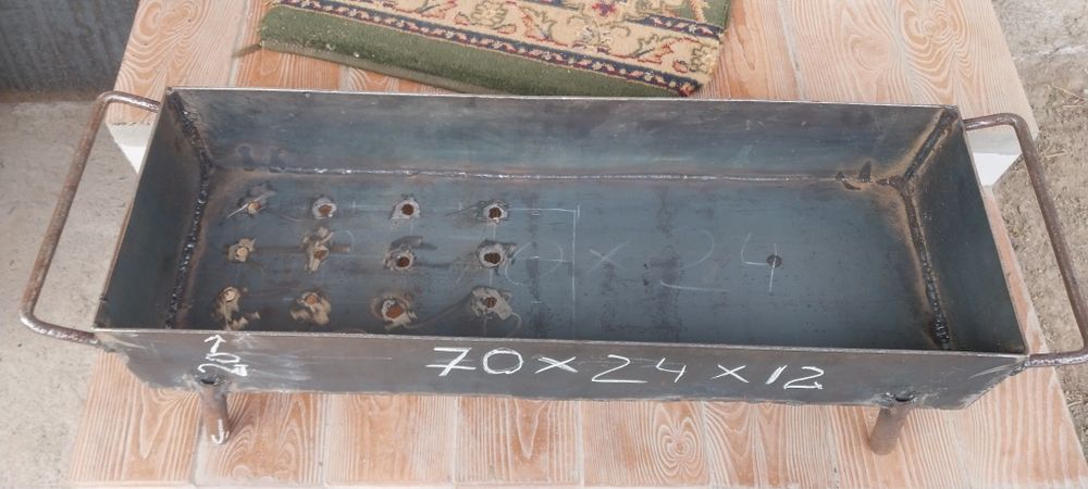 Продаётся очаг и мангал,в хорошом состаяние новое.