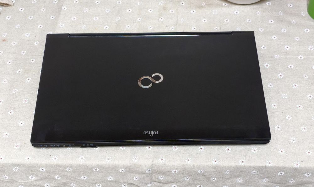 Большой ноутбук Core i7