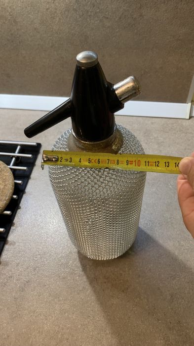 Сифон за газиране на течности