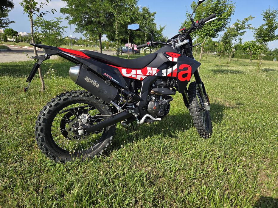 Motocicleta Aprilia rx 125