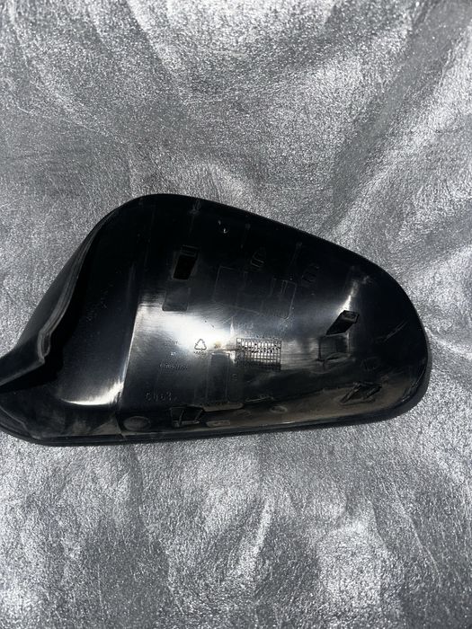 Капак дясно огледало алфа ромео 159