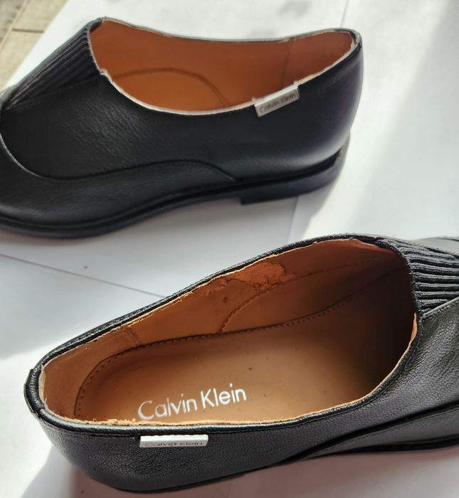 Papuci Calvin Klein cu urme de uzura in interior