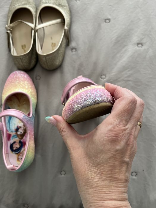 Лот бляскави обувчици