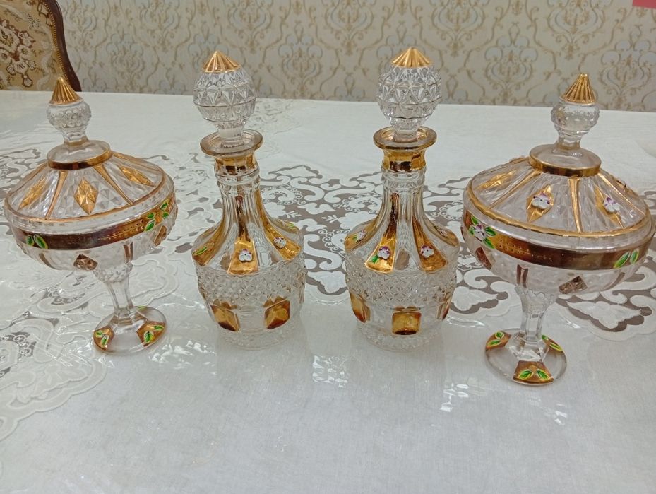 арзонга чой сервиз, вазалар ва бошка идишлар сотамиз