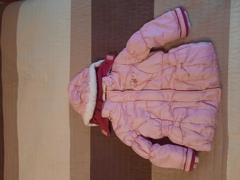 Зимно яке със сваляща се качулка 1-2 год.