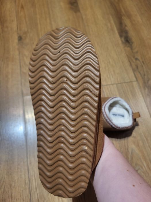 Papucei de casă Moon Cake 33