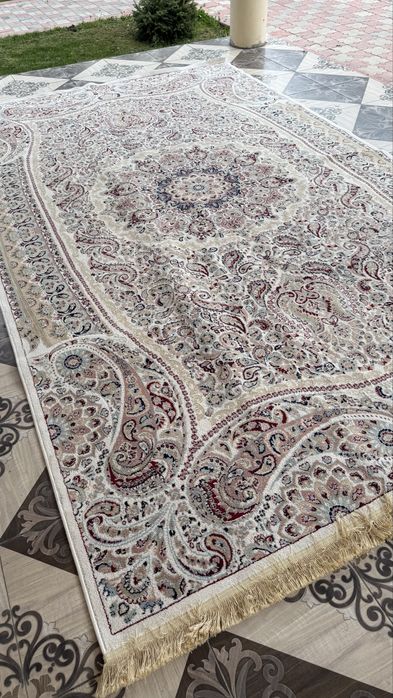 Ковер в отличном состоянии 2,5*4