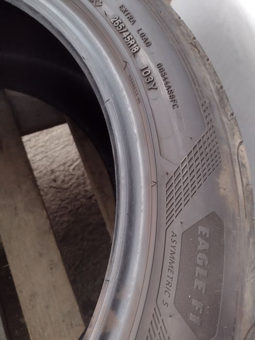 Перфектни 2бр.255/45/18 Good Year F1 Asum5 dot3421