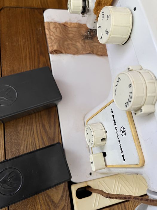 Швейная машинка «Чайка» 2в1