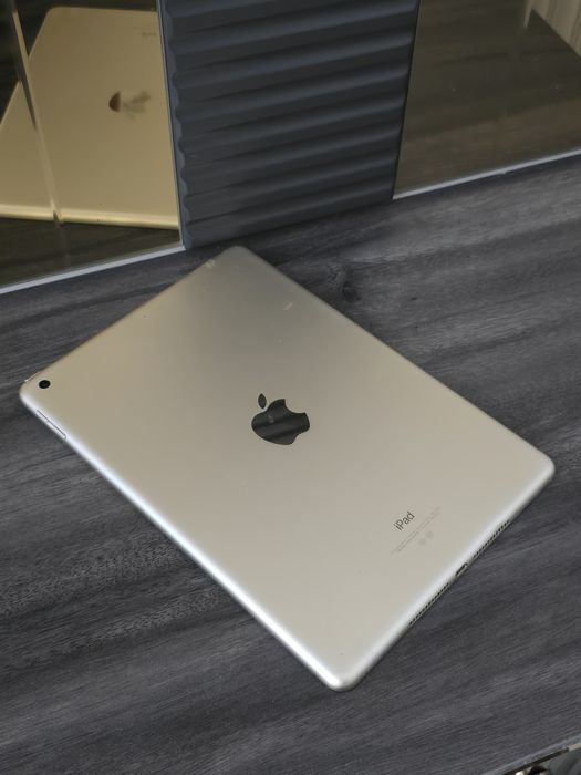 iPad 6 поколения