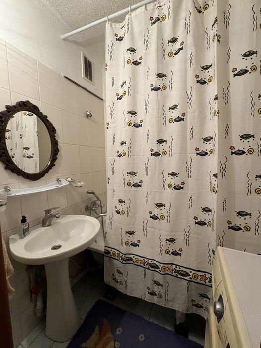 Сдаю 2х комн квартиру