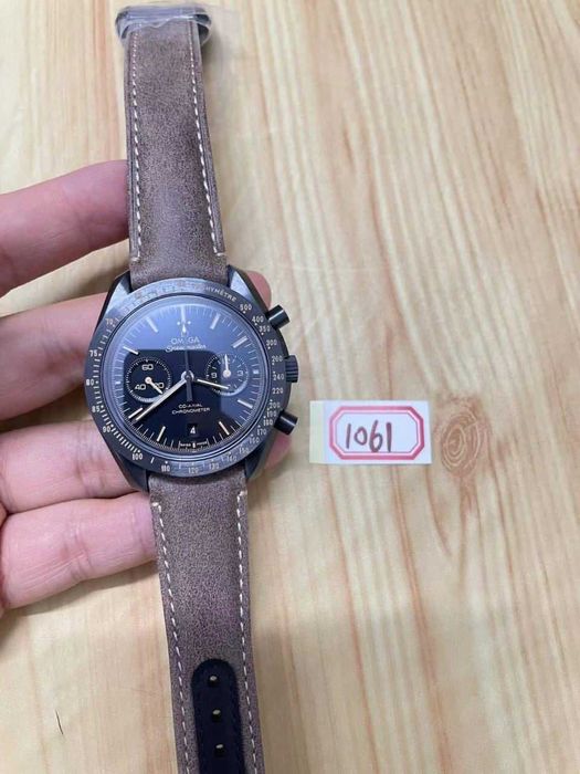 Omega speedmaster dark side of the mooon