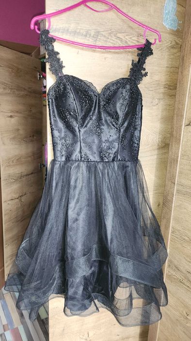 Черна официална рокля