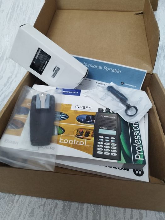 Радиостанция Motorola GP680