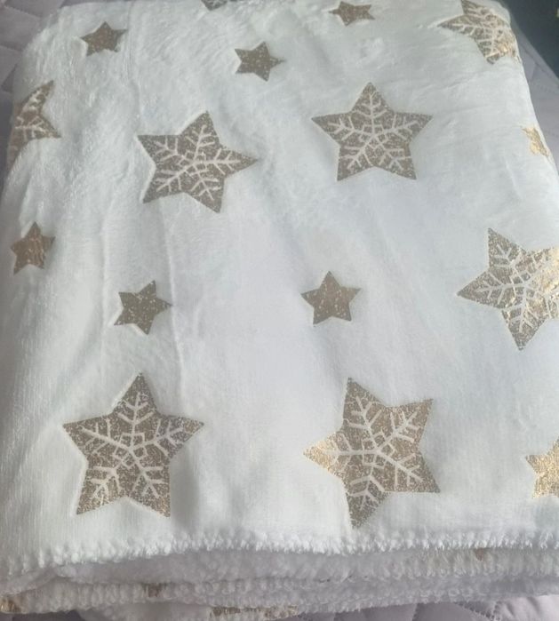 Pătură cu steluțe,nouă