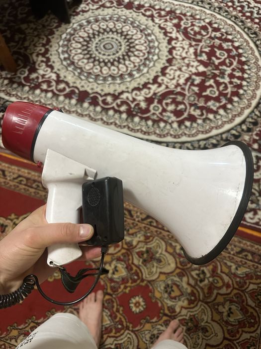 Ручной мегафон  хорошем состояний