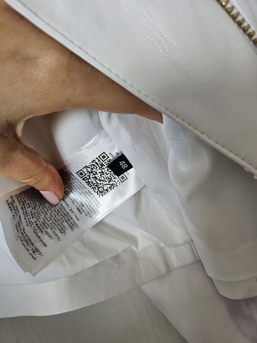 Ново яке Marciano Guess