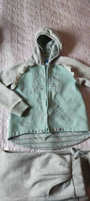 Детская одежда на девочек 8-10 лет