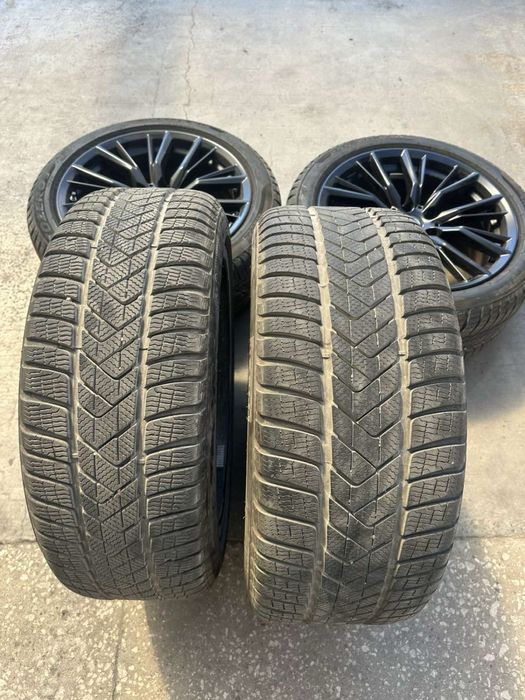BMW G20 225/45/18 255/40/18 Pirelli