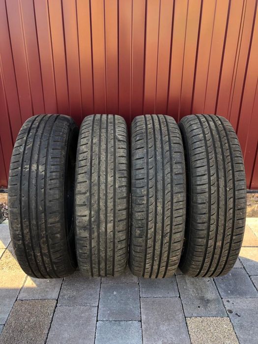 Продам комплект летних шин