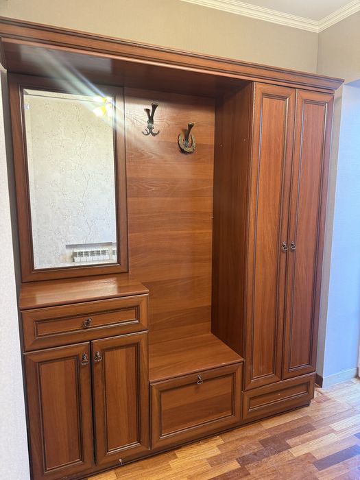 Гардеробка продам