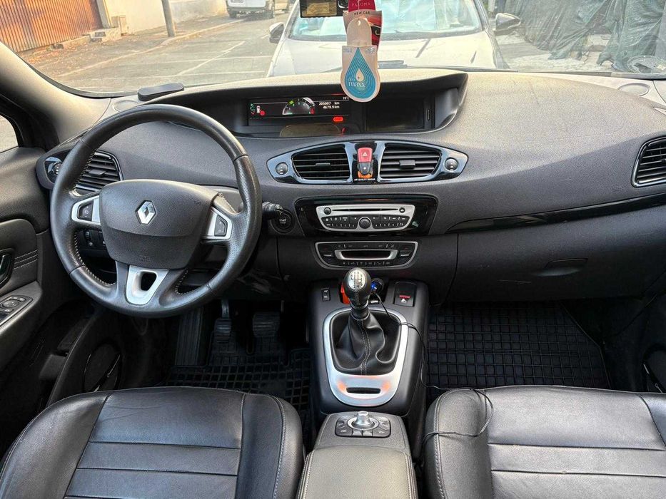 RENAULT Scenic 2011 — imagine 5