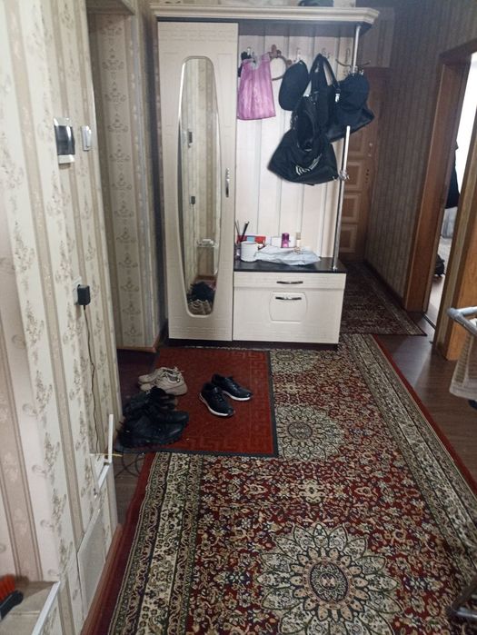 Продаю 4х комнатную квартиру на Тузель 1. Метро 2 бекат