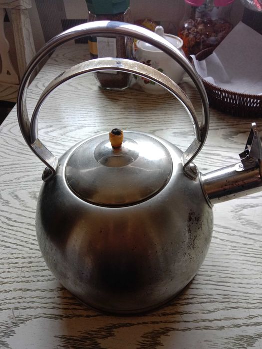 продаются чайники б\у