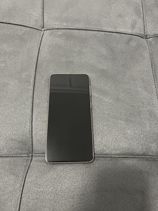 Samsung Galaxy S21 5G 128GB 8GB RAM Dual sim Violet