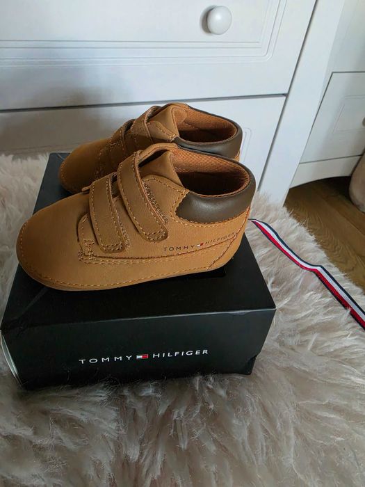 Бебеки обувки Tommy Hilfiger и Us polo assn 19 и 18
