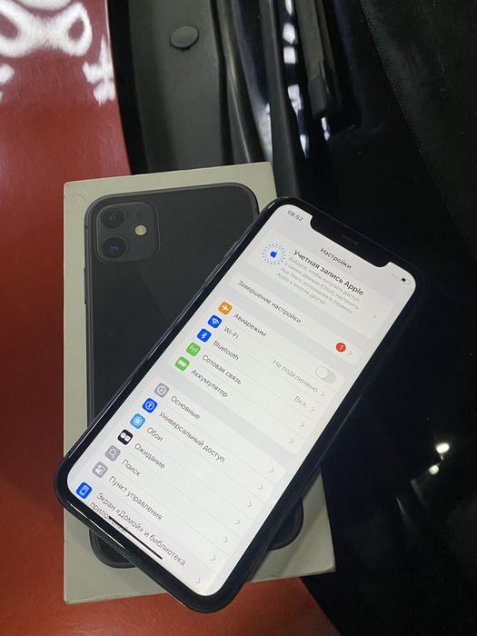 Apple IPhone 11 в хорошем состоянии