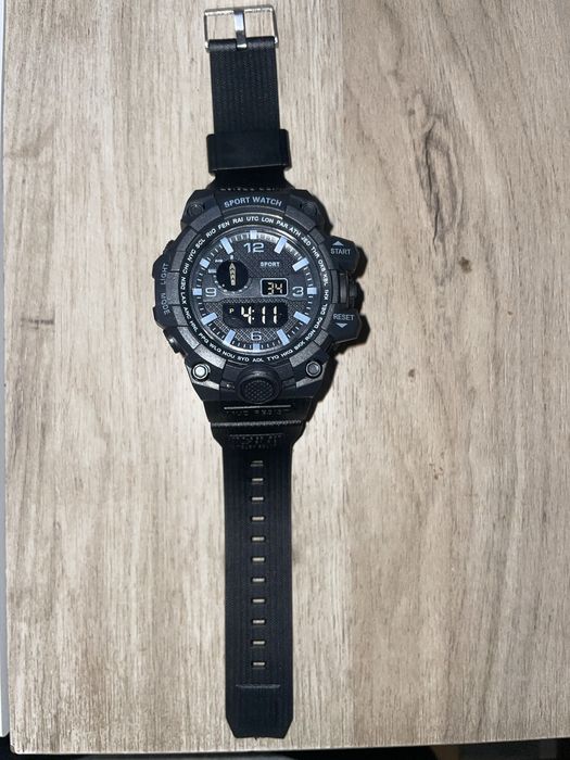 Ceas sport digital