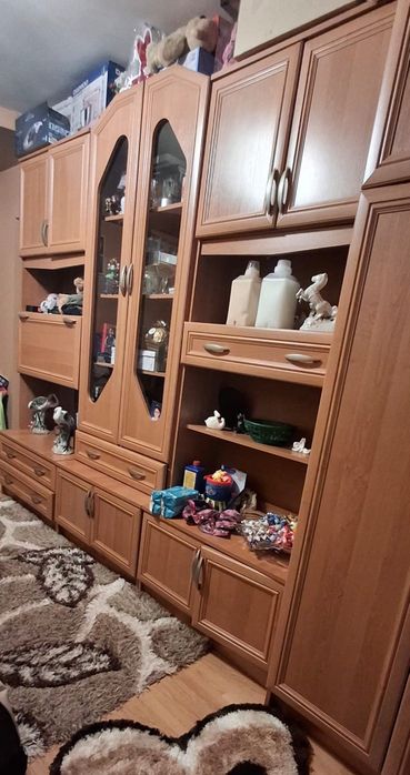 Vitrină de sufragerie