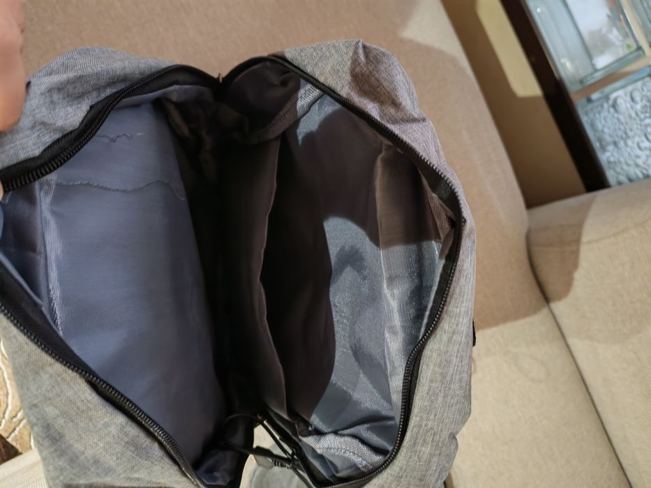 Rusac practic cu cablu de date și geanta mica