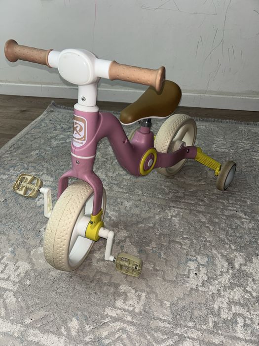 Детский велосипед (беговел)