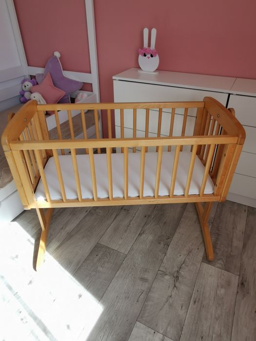 Продам детскую кроватку (манежка, люлька)