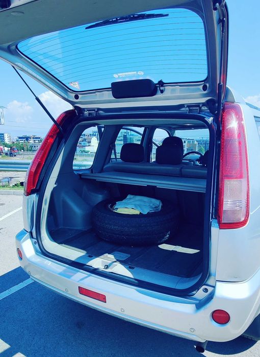 Nissan X-trail 2.5i БЕНЗИН/ГАЗ АВТОМАТИК 165кс Перфектен Двигател