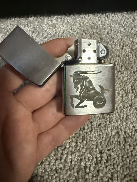 Bricheta Zippo capricorn