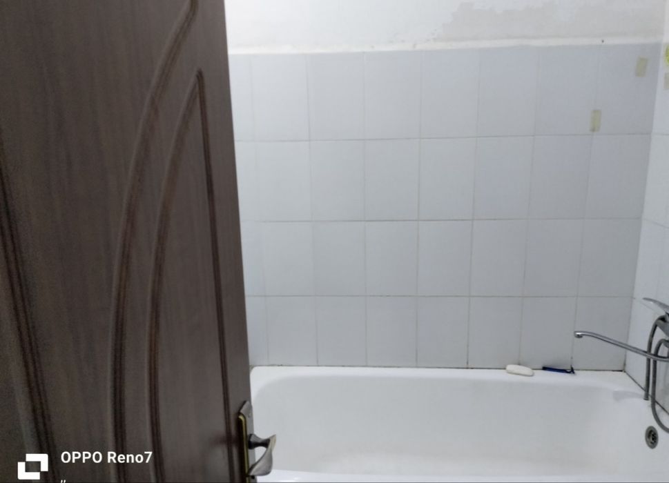 Срочна квартира сотилади сергели 6 А метро 2 чи бекат енида