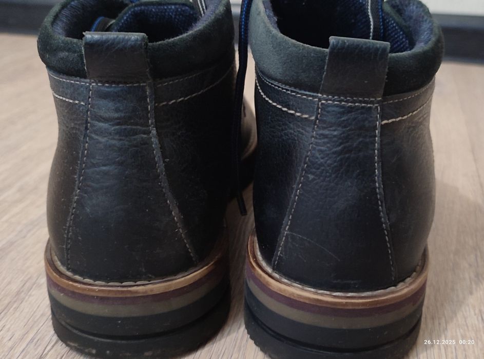 Продам ботинки мужские