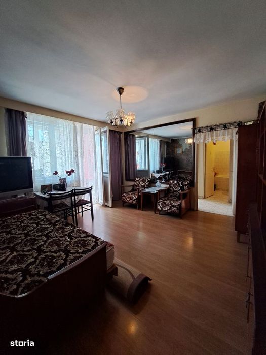 Apartament 2 camere, etajul 2, bld Decebal