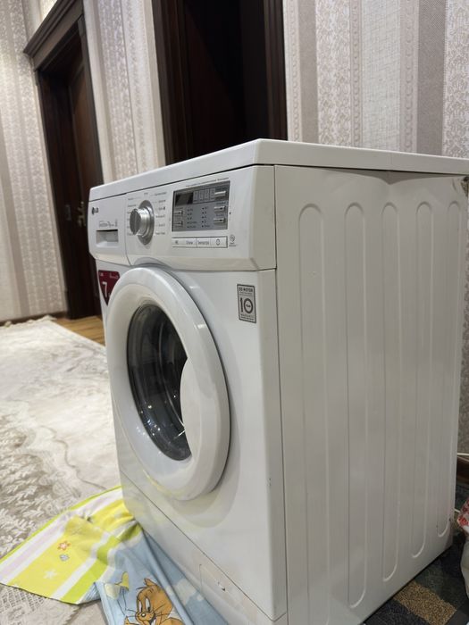 Стиральная машина LG б/у. 7kg
