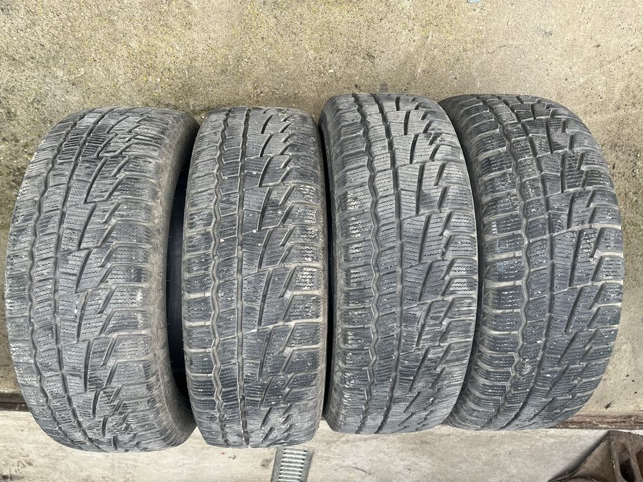 Зимни гуми  205/55 R16 ДОТ 2021г