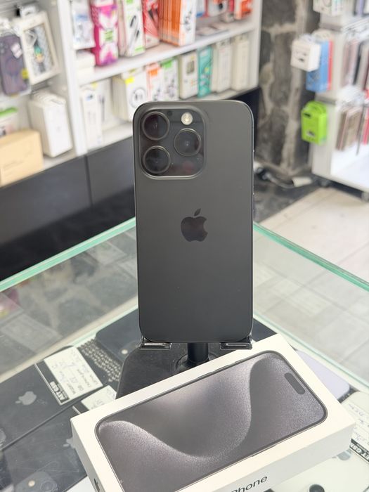 Apple iPhone 15 Pro 256GB Black Titanium