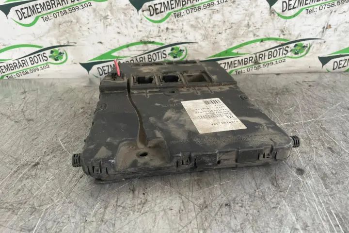 Panou sigurante motor Renault Megane 2006 1.5 dCi MT (82 hp)