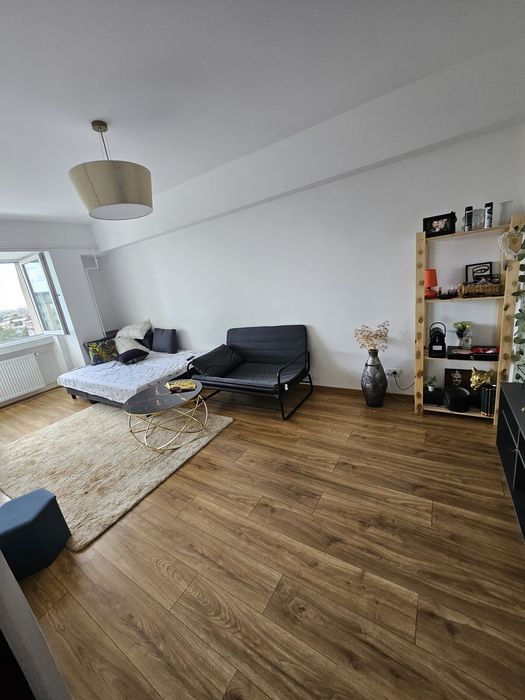 Inchiriez apartament Ultracentral cu vedere spectaculoasa!