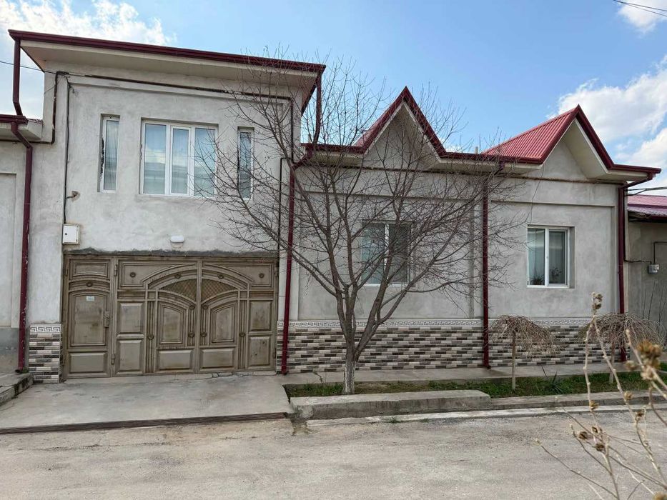 Уч кахрамон Шредр боги йонида 4,3 сотик 6 хона Ховли Срочно сотилади