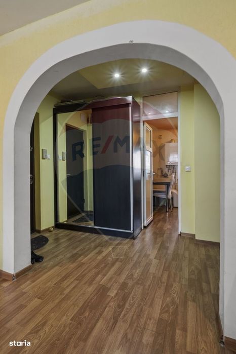 Apartament cu 4 camere de vânzare în zona Sebastian